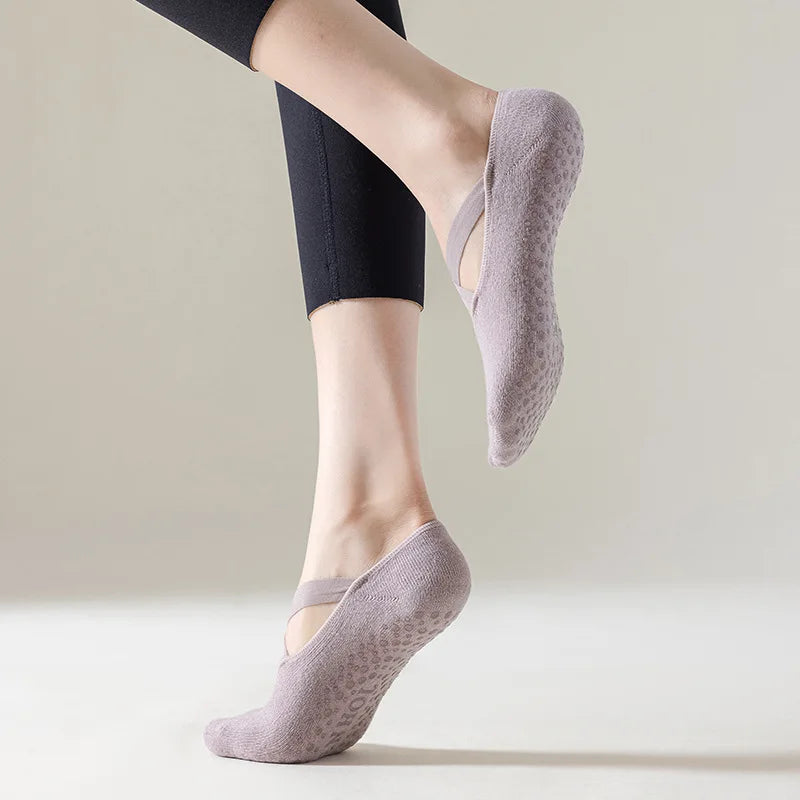 Yoga Grip Socks - Non-Slip Grip for Studio Workouts