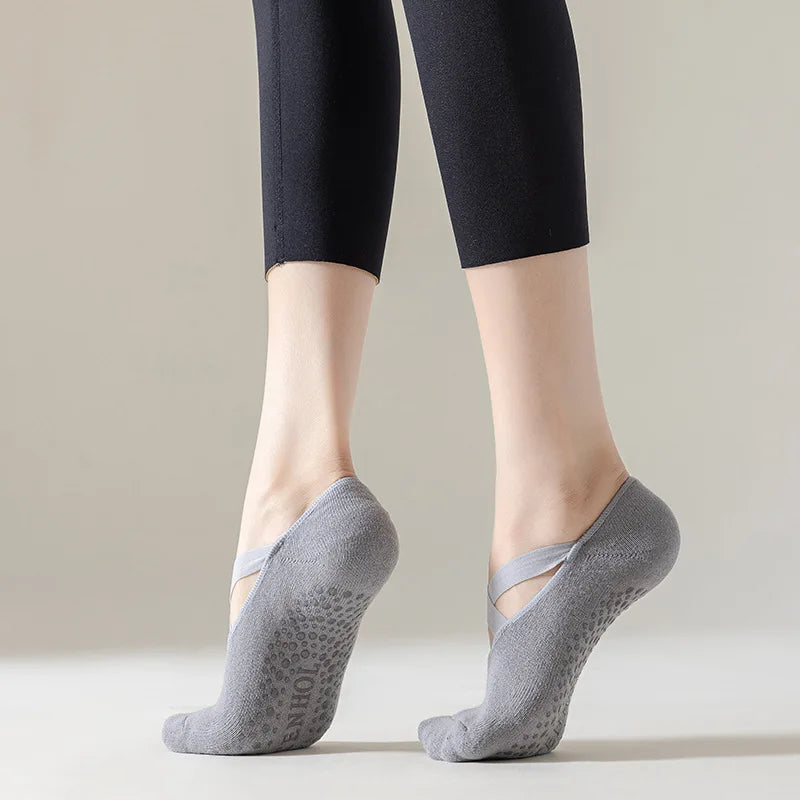 Yoga Grip Socks - Non-Slip Grip for Studio Workouts