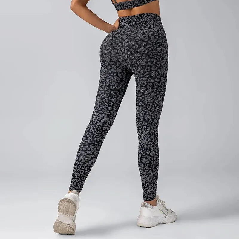 Seamless Leopard Leggings - Butt-Lift Fit and Comfort